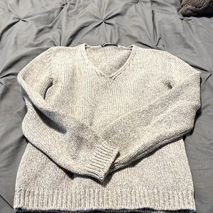 Thick 100% high quality cashmere sweater.